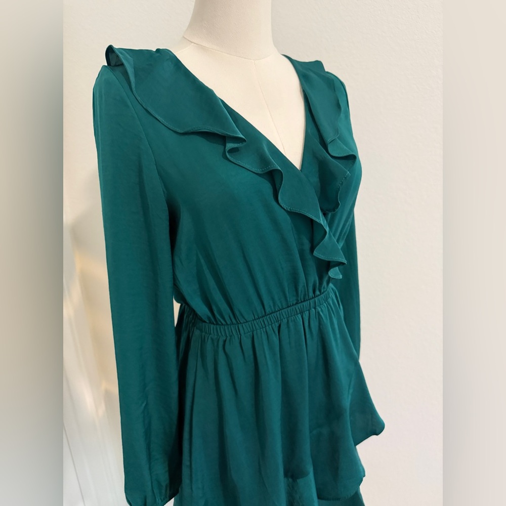 Express Green Ruffle Dress - Picture 4 of 5